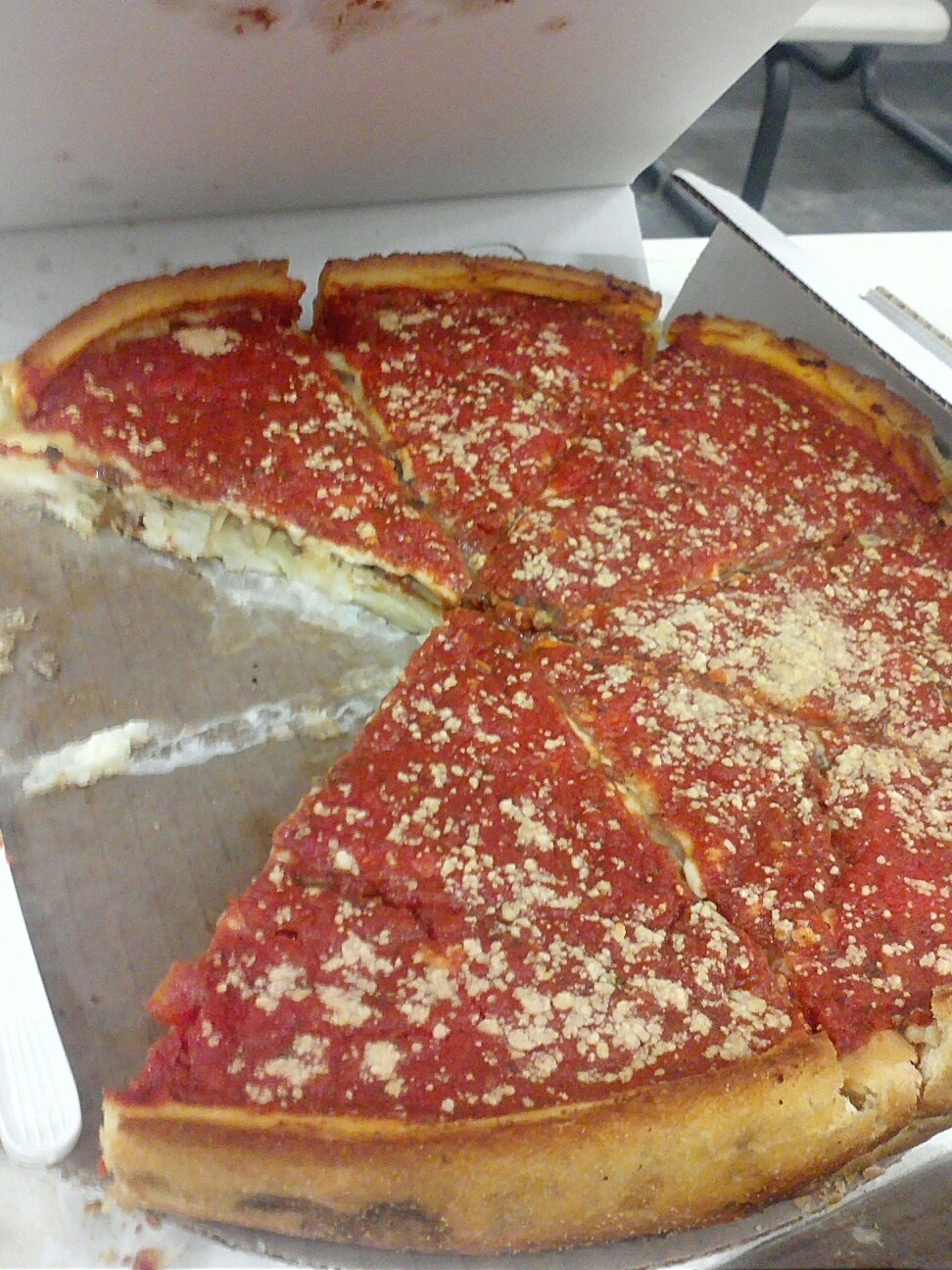 The 10lb Pizza Challenge – Giordano’s (Chicago, IL)