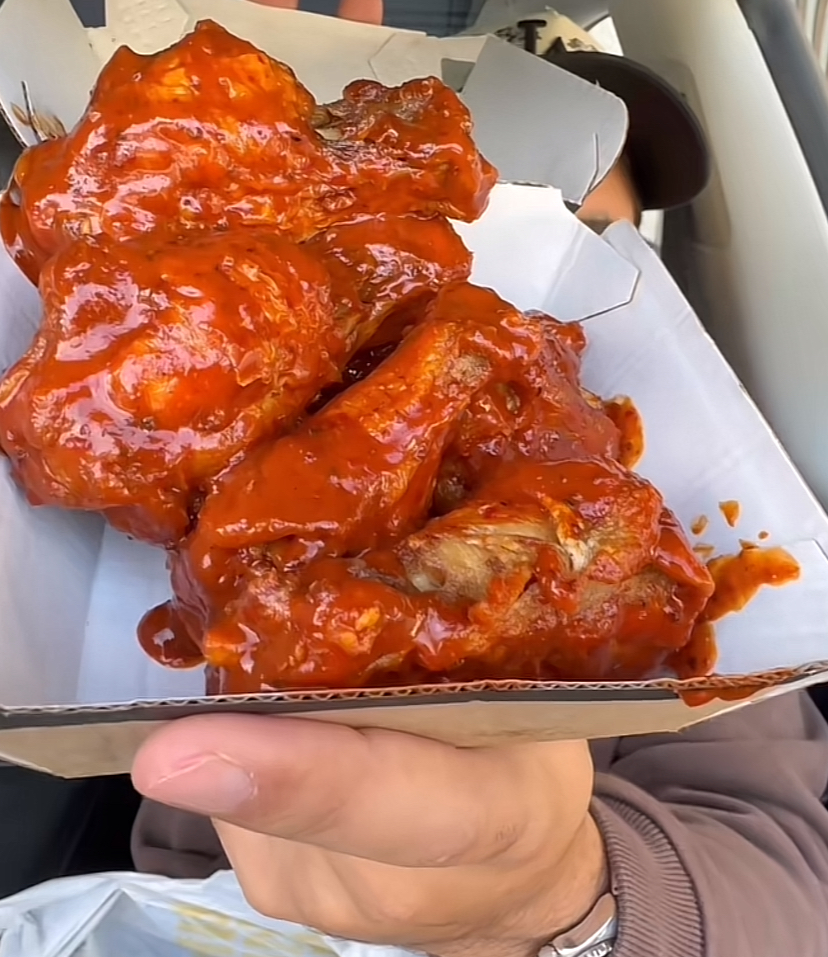 The Atomic Wing Challenge – Buffalo Wild Wings (Various Locations)