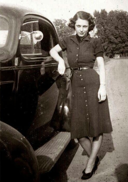 Volunteer: The 1940s Way to Power Up Your Community