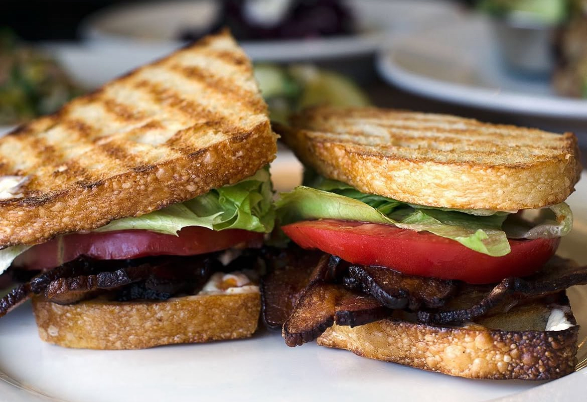 Clementine – Chicago, IL