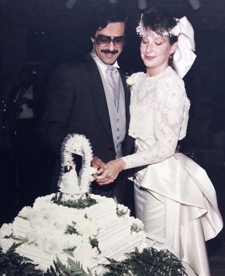 Sunglasses & Cake: Wedding Coolness Overload