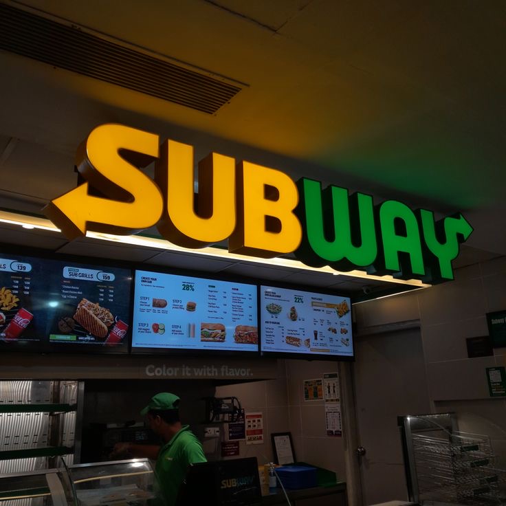 Mid-sandwich exit. Legendary.