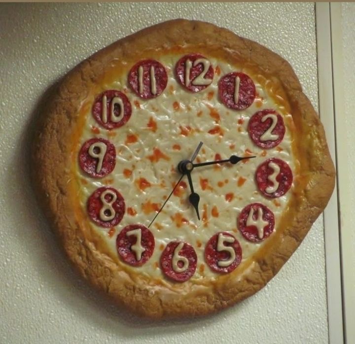 Pizza Time Machine