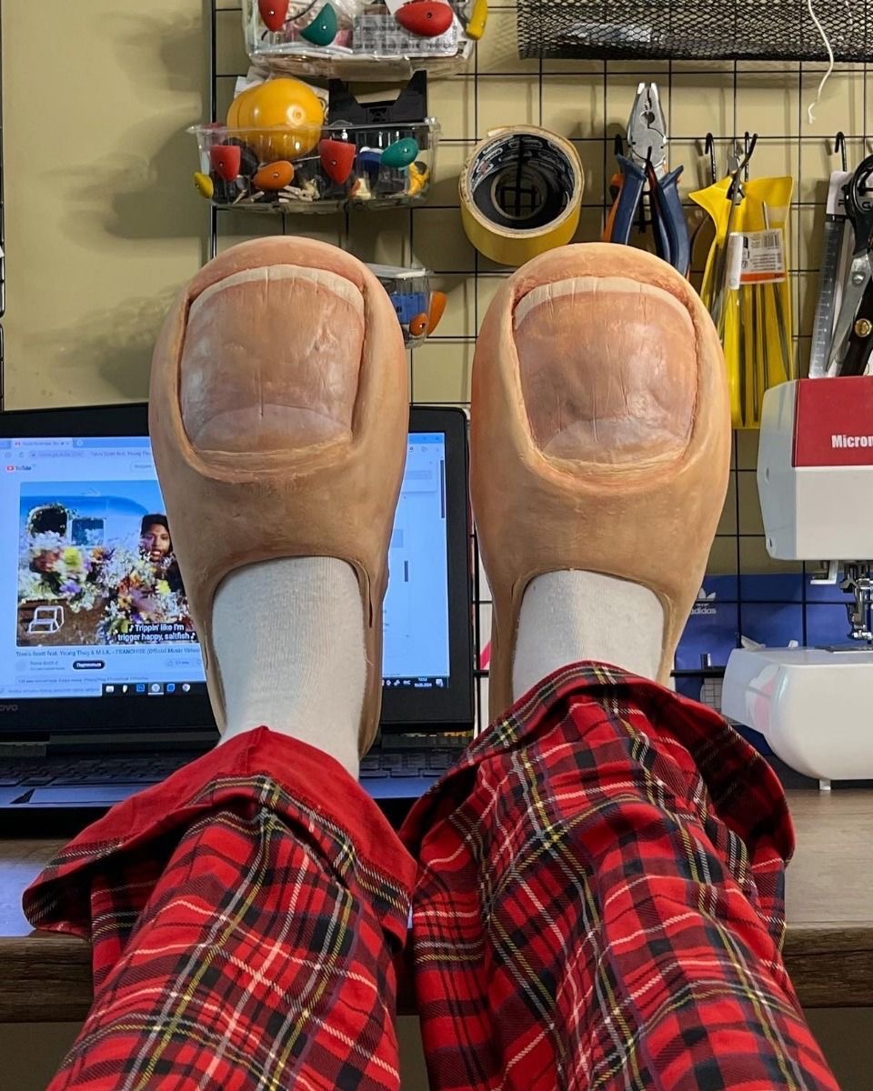 Toe Slippers