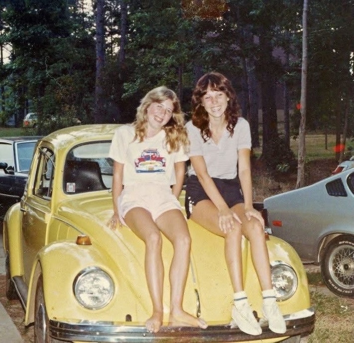 Feathered Car‑Top Queens