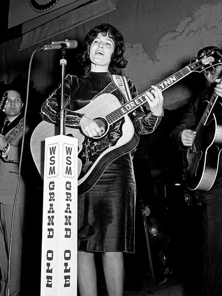 Loretta Lynn’s Early Years at the Opry