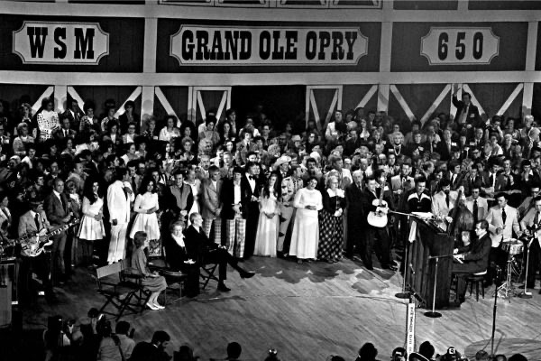 The Opry’s Broadcast Powerhouse: WSM’s 50,000 Watts