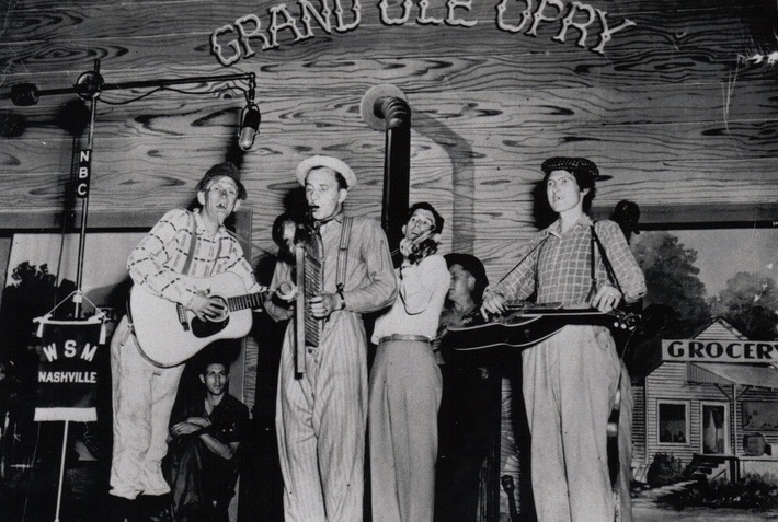 The Opry’s Unscripted Moments that Became Legend