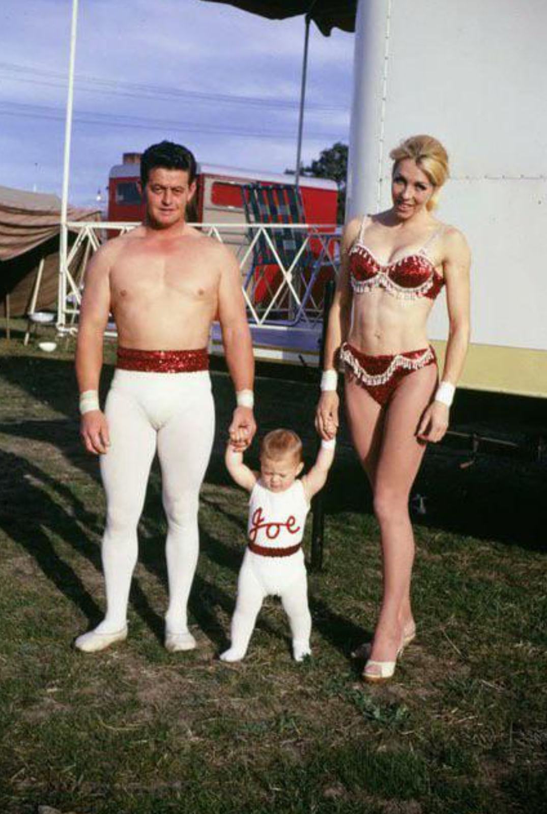 The Acrobat Family: Love on a Tightrope