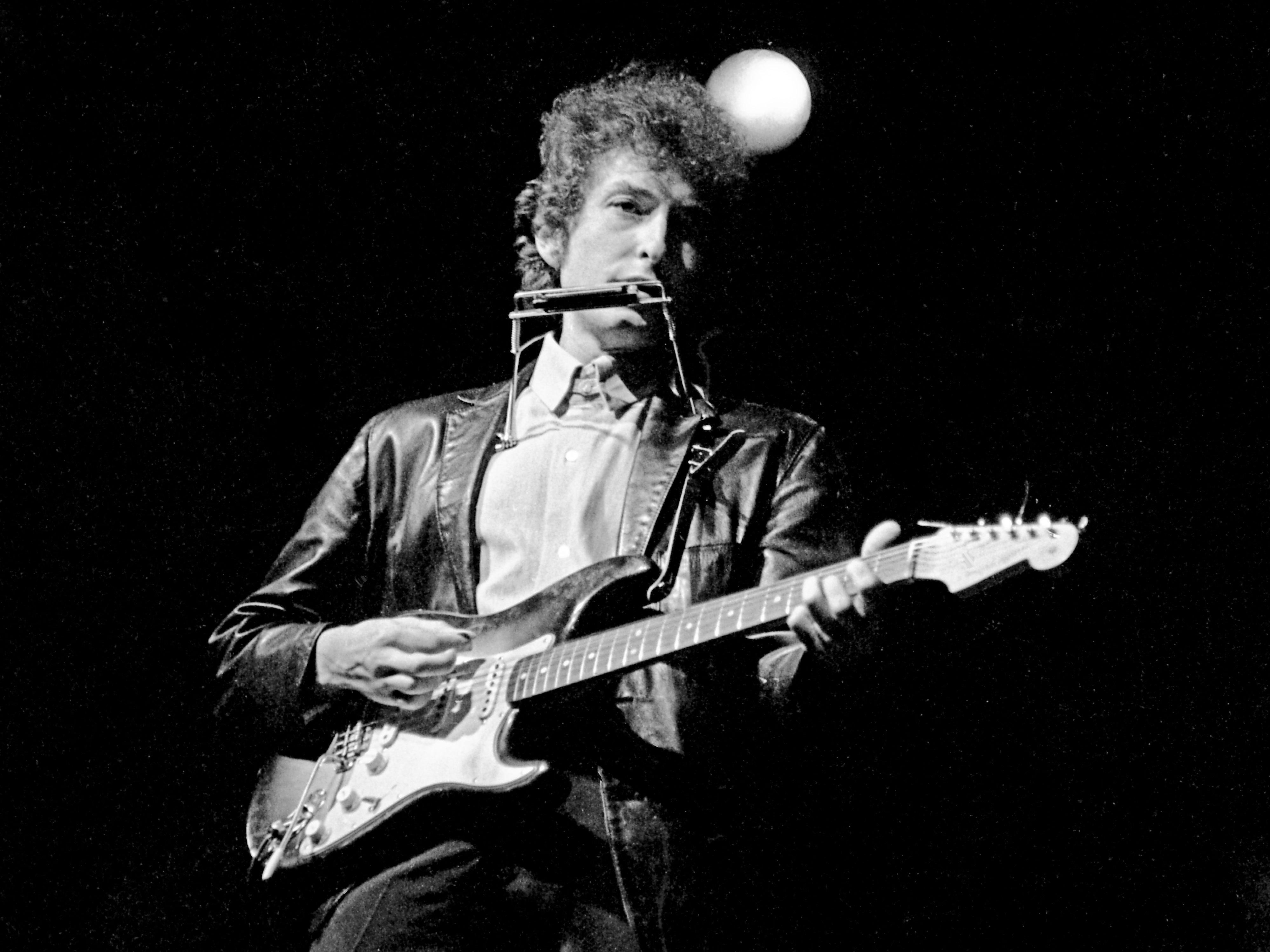 Bob Dylan in 1965, Newport Folk Festival
