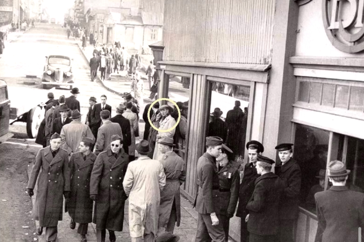 Mobile Man in 1943 Reykjavik