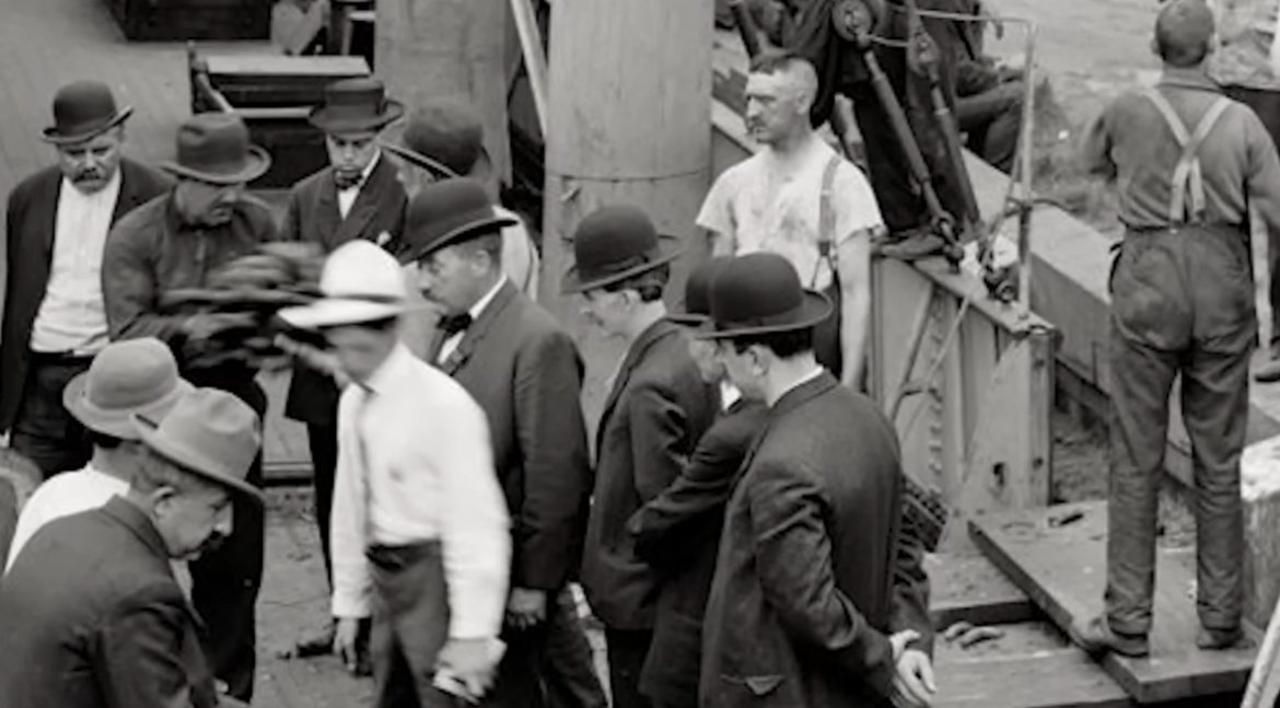 1905 Man with a Full Mohawk