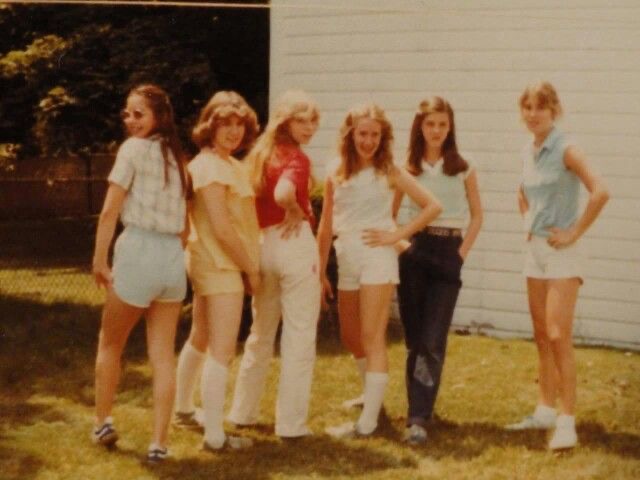 Strike a Pose, Summer Sisters