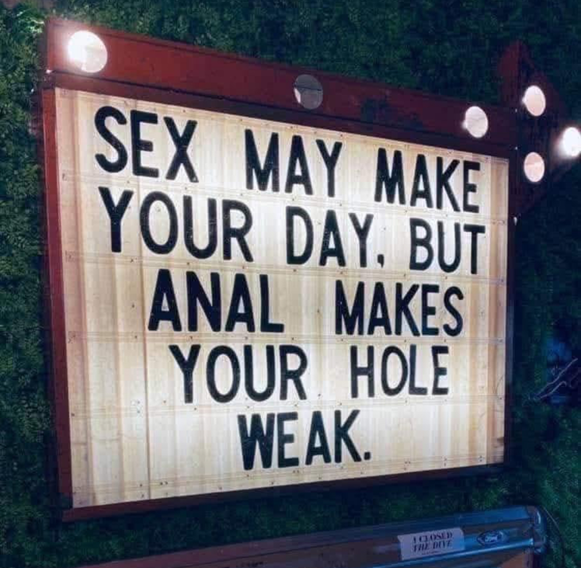 20 Butt Memes So Juicy That They Should Come With a Warning