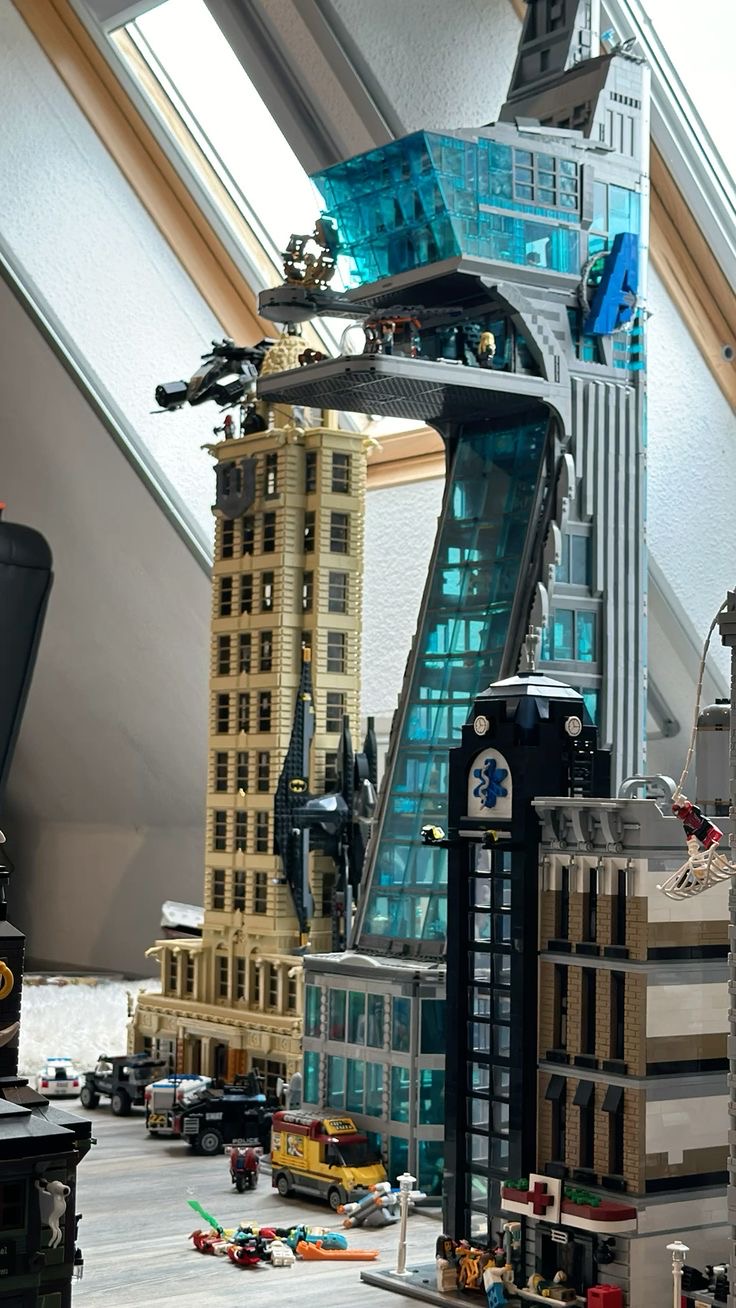 LEGO HQ of Earth’s Mightiest Heroes