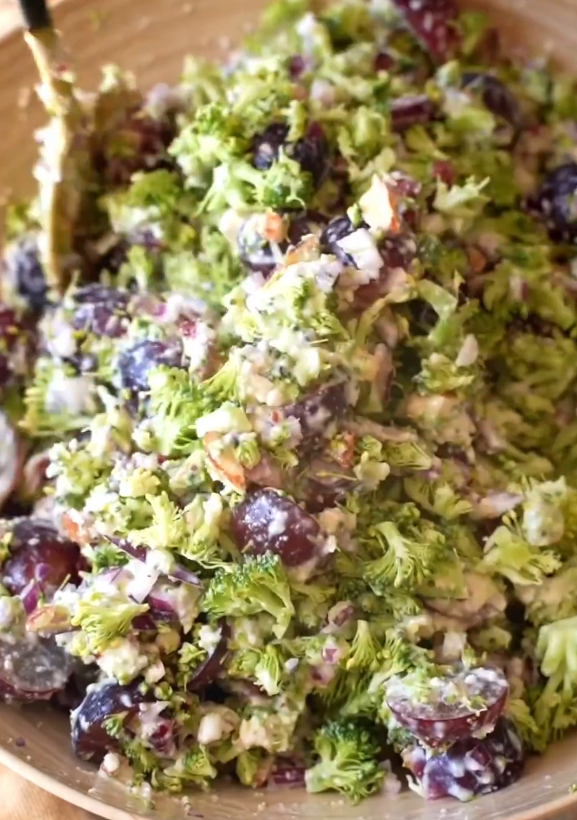 Broccoli Grape Salad