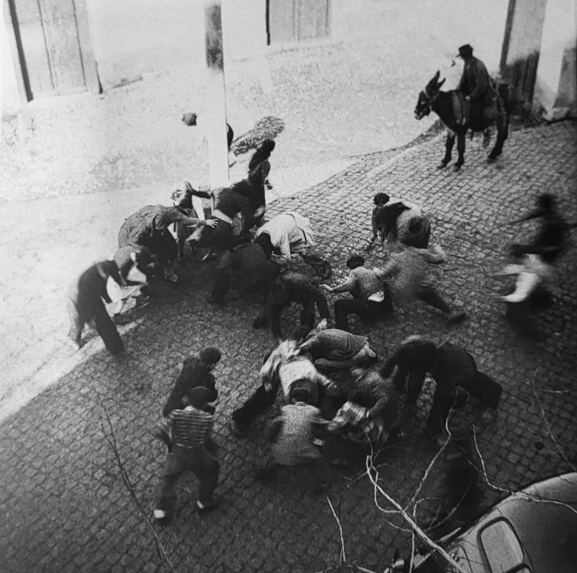 Portugal’s Baptism Money Shower