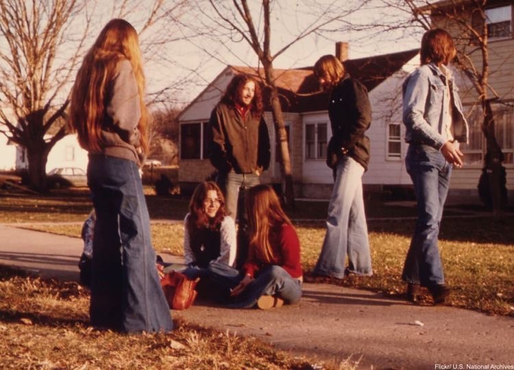 Sidewalk Season: Autumn Leaves & Denim Dreams