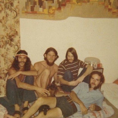 4 Dudes. 1 Room. 0 Plans.