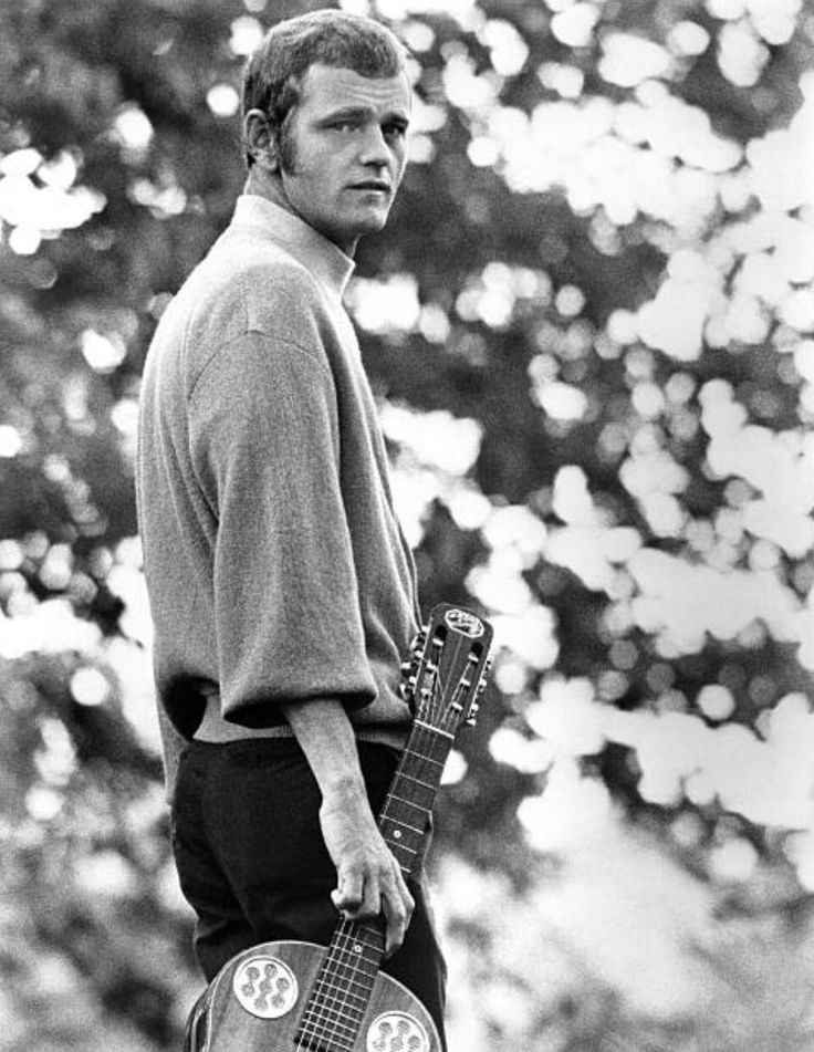 Jerry Reed Made Swagger a Southern Art Form