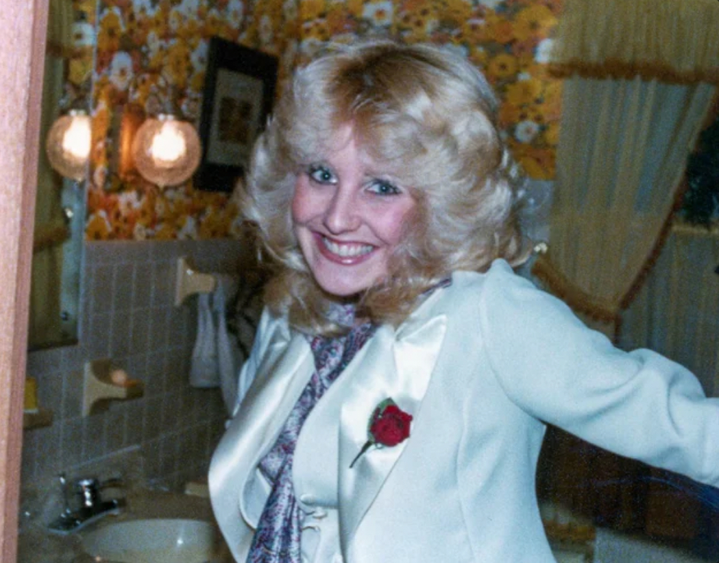 The Grooviest Bathroom You’ll Ever See