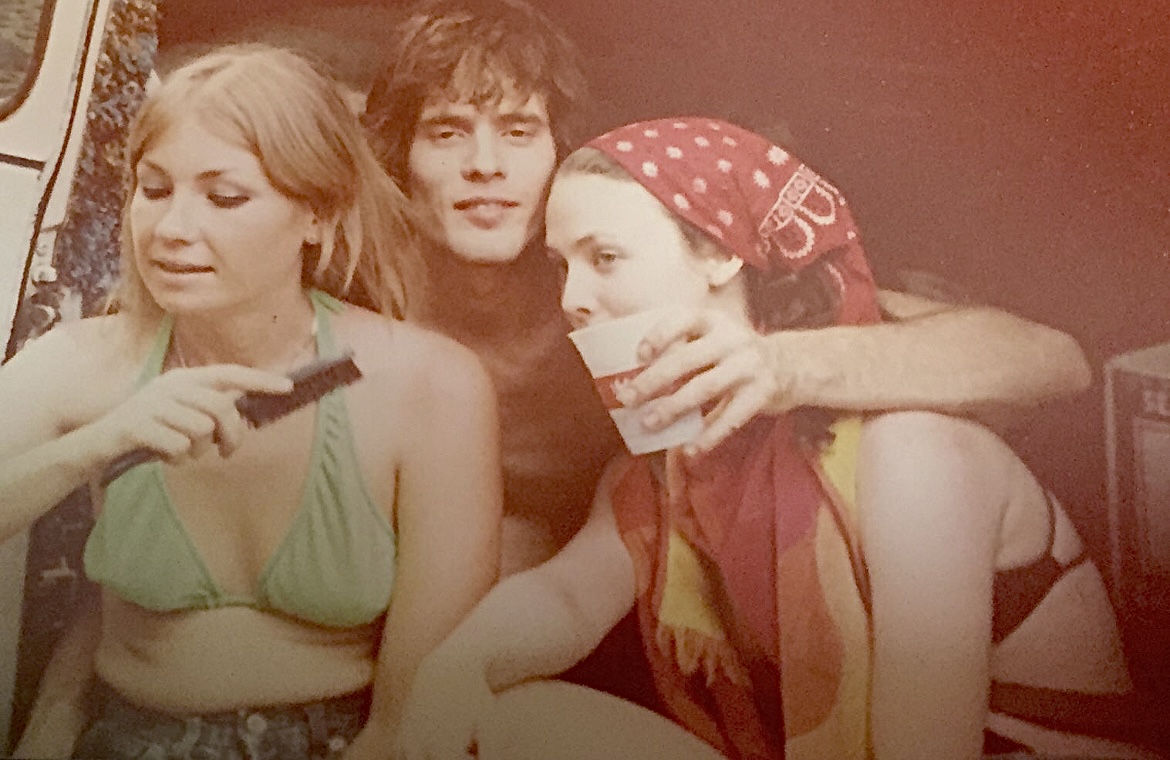 Bikini Babes, Van Vibes, and a Guy Who Peaked at 18