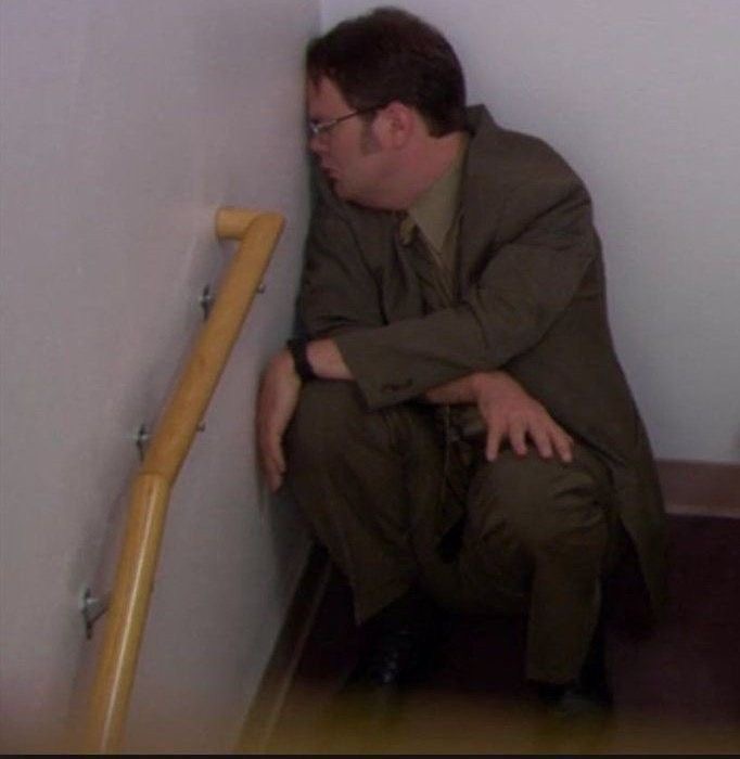 Floor Seating: Intern Sets New Meeting Trend