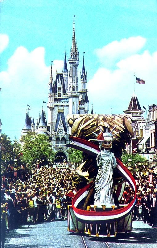 Disneyland Again: Because One Parade Just Isn’t Enough