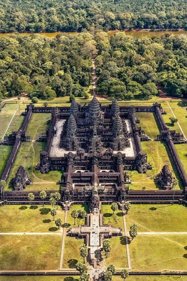 Angkor Wat (Cambodia)