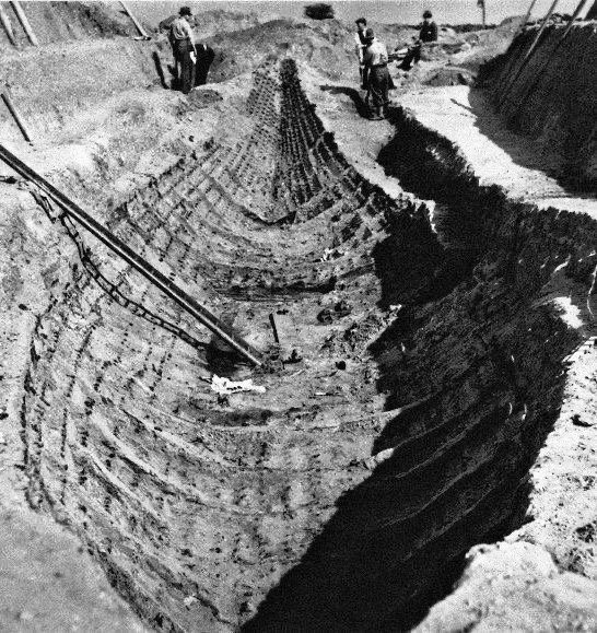 Sutton Hoo Ship Burial (England, 1939)