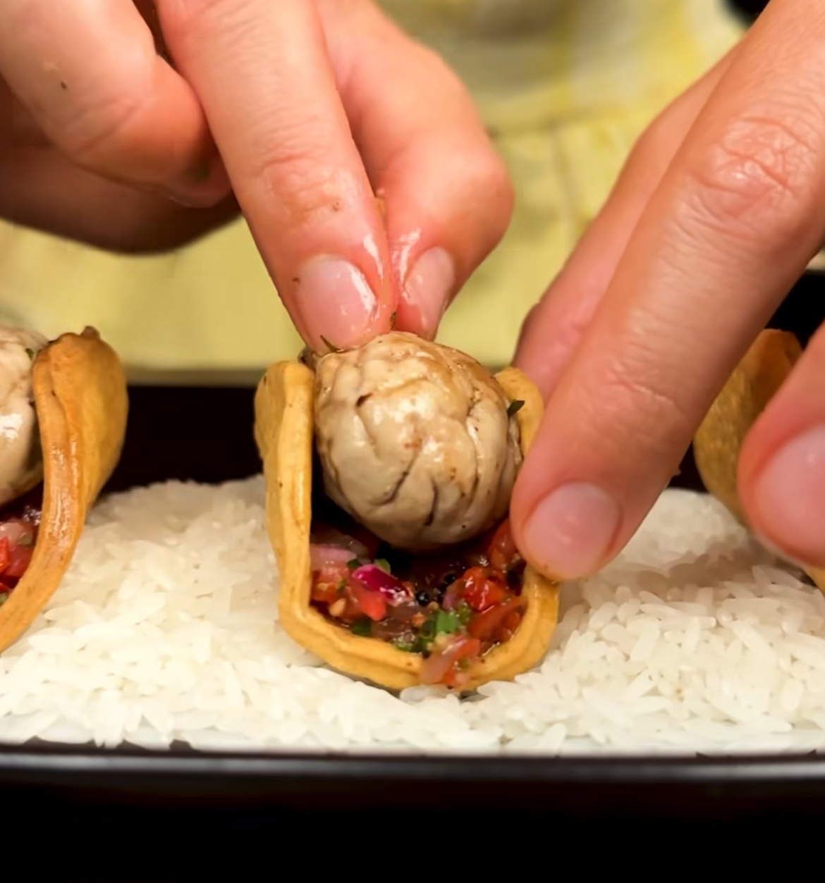 Brain Tacos (Tacos de Sesos)