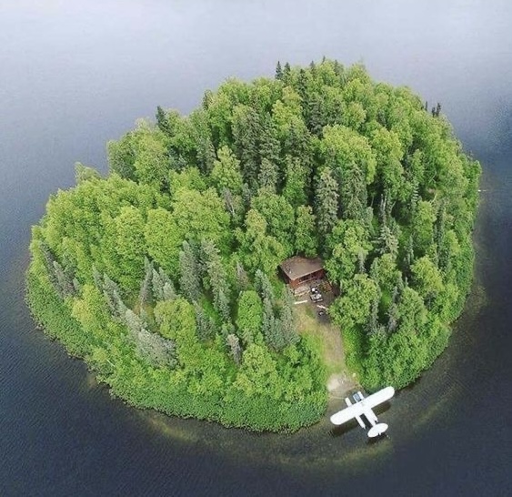 An Island So Tiny, It’s Basically a Hammock