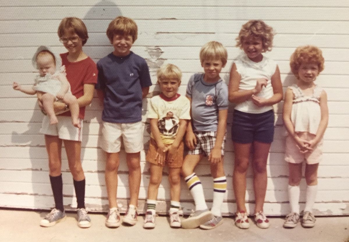 Thighs Out, Vibes Out