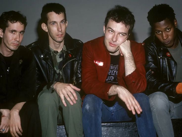 Holiday in Cambodia: Dead Kennedys