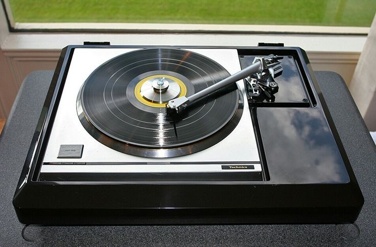 Technics SP‑10 (Mk II / Mk III versions)