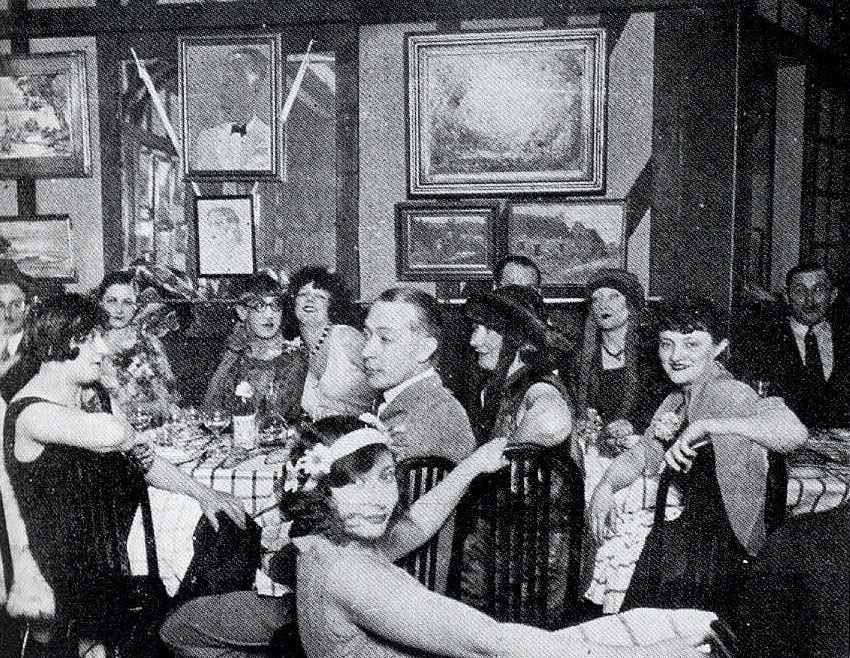 Speakeasy Spirits, Unfiltered Fun