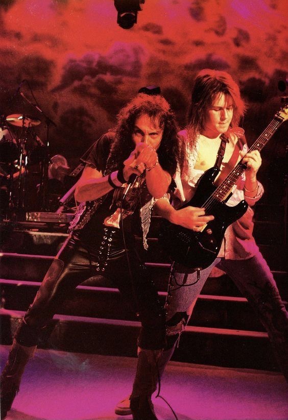 Opening with a Thunderous Riff