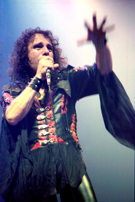 Fans United in Song and Spirit