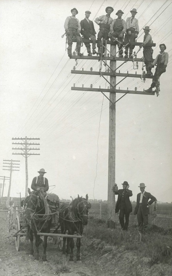 High-Wire Hooligans: OSHA Hates This Pic