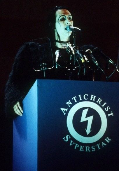 Marilyn Manson: MTV Video Music Awards (1997)