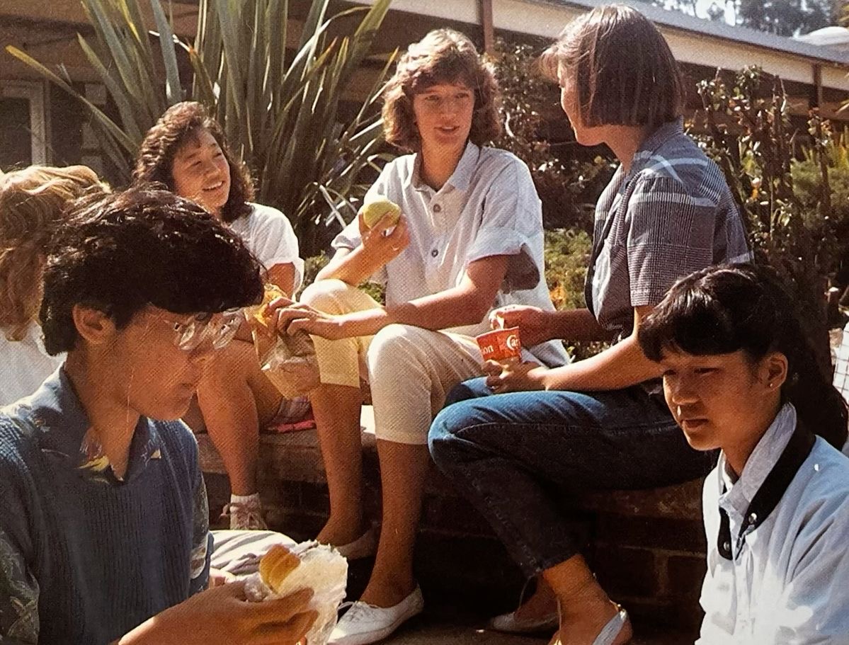 Lunchtime: Where Nerds Traded Facts Instead of Fruit Snacks