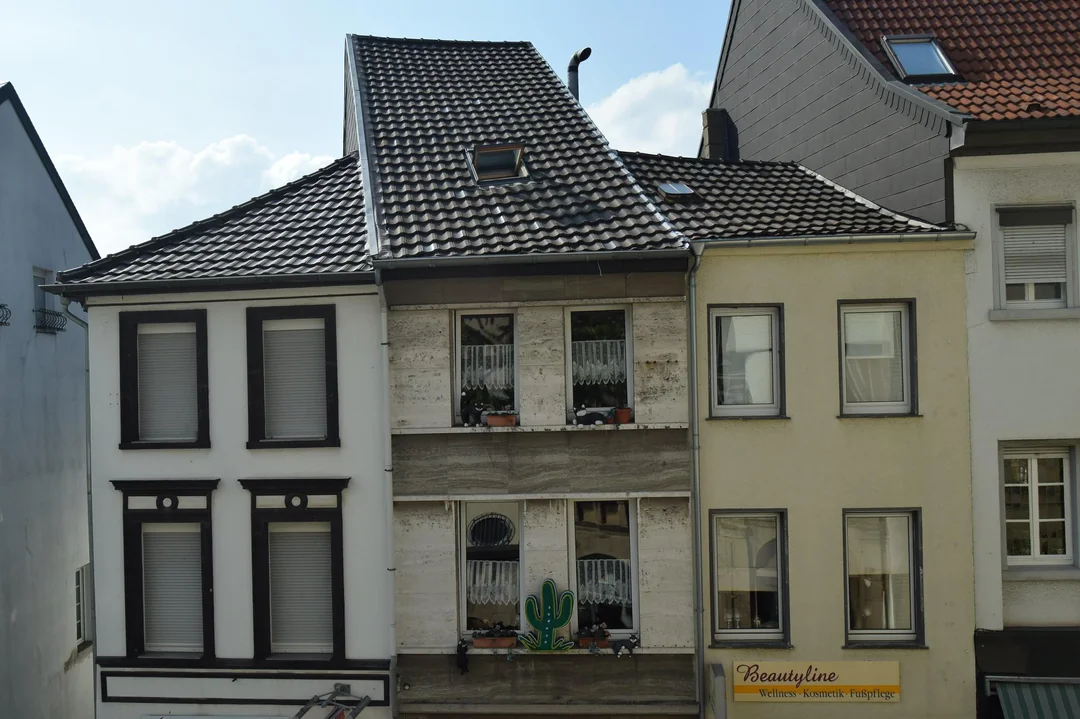 The architect got a little too excited.