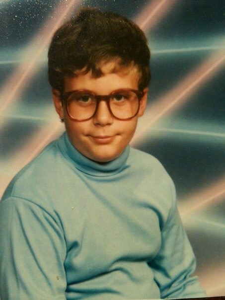 Cute and smart, all in the same pose.