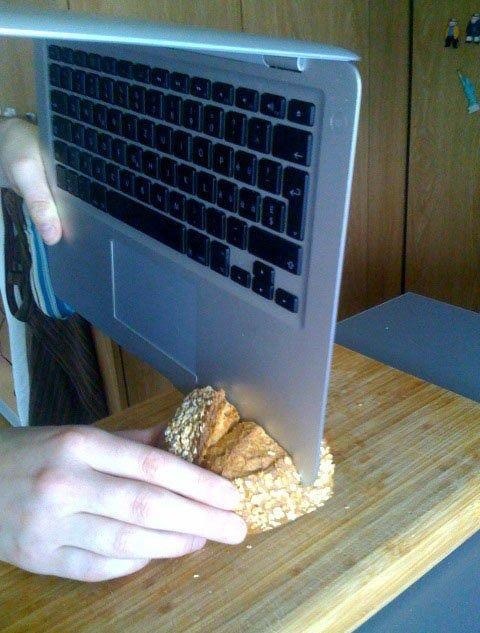 Breados: Crumbs in Every Port