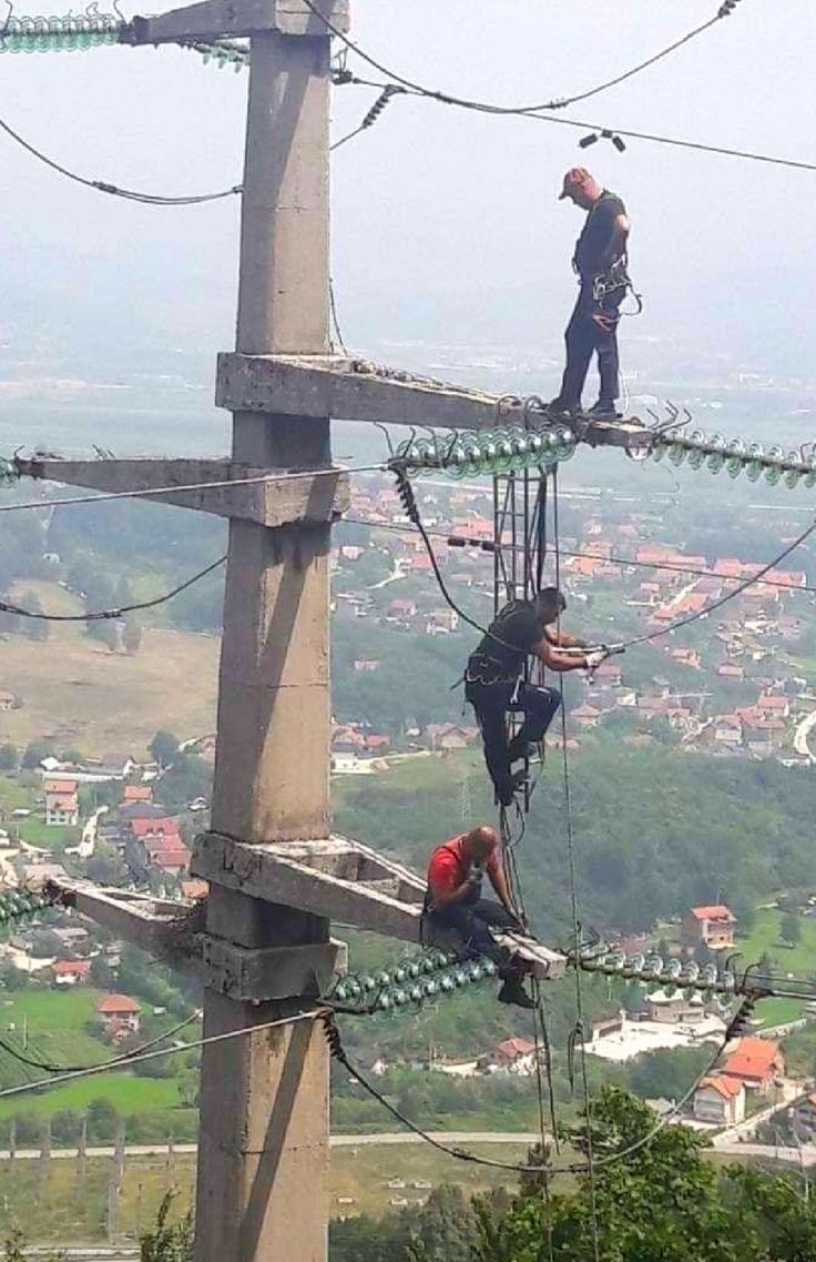 Cable Guys Without a Clue