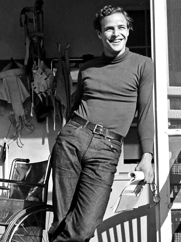 From Rebellion to Recluse: Brando’s Disappearance from the Spotlight