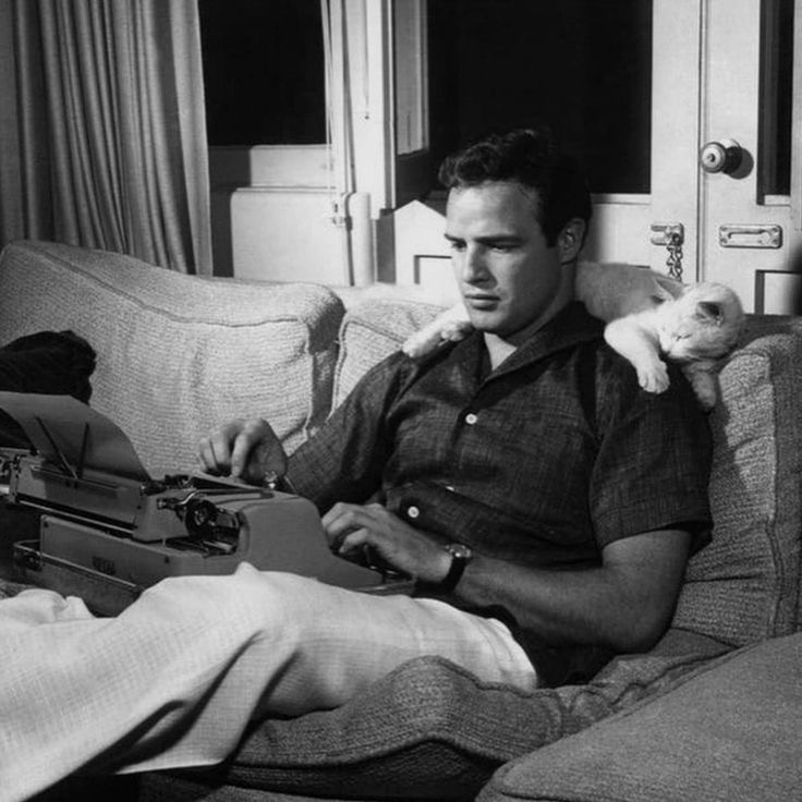 The Loneliest Superstar: Brando’s Paradox of Fame