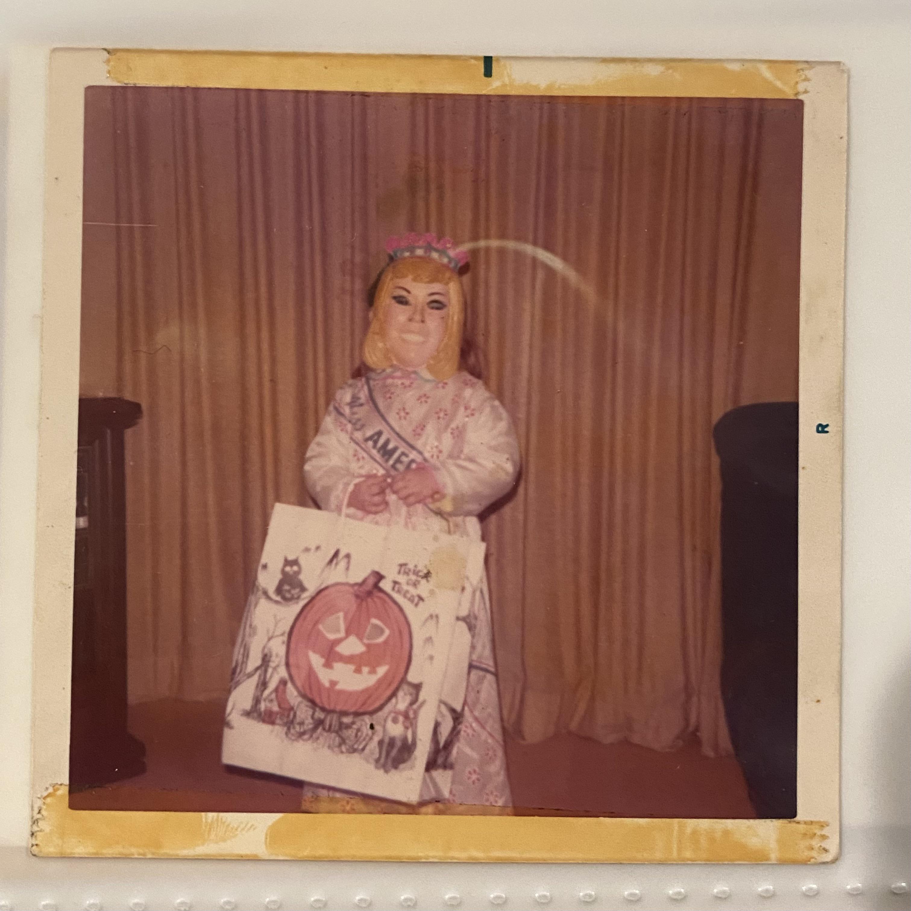 A true Halloween queen.