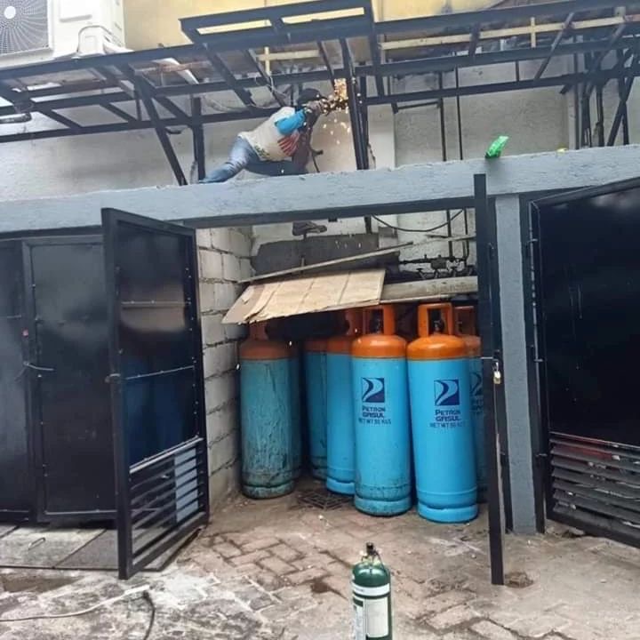 Live Wire, Dead Brain.