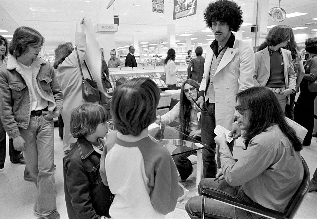 Meet and greet chaos in full swing.